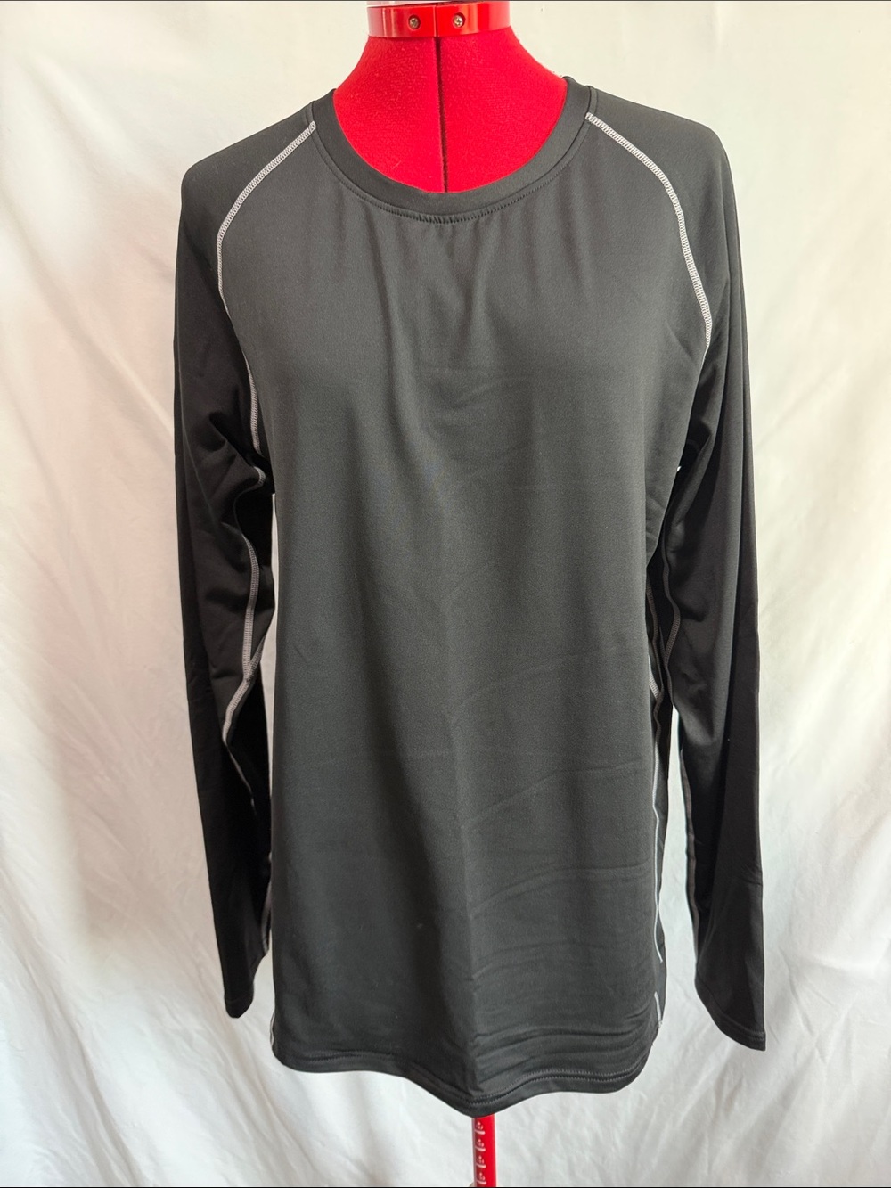Men's Black Long-Sleeve Active Crew Shirt